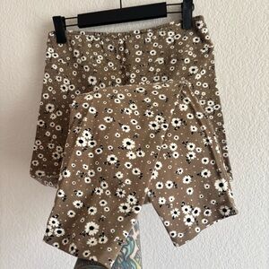 Small Brown and White Floral leggings
